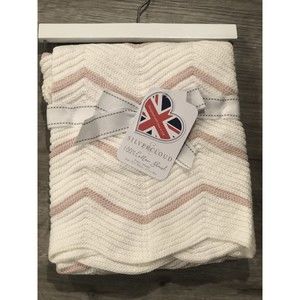 Silver Cloud 100%Cotton Knit Baby Blanket Soft & Warm White Pink Zig Zag New